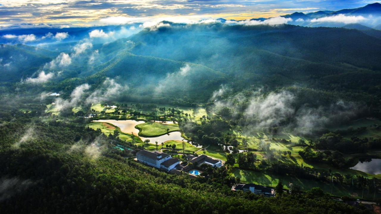 Alpine Golf Resort Chiang Mai Ban Huai Sai Nua Ngoại thất bức ảnh