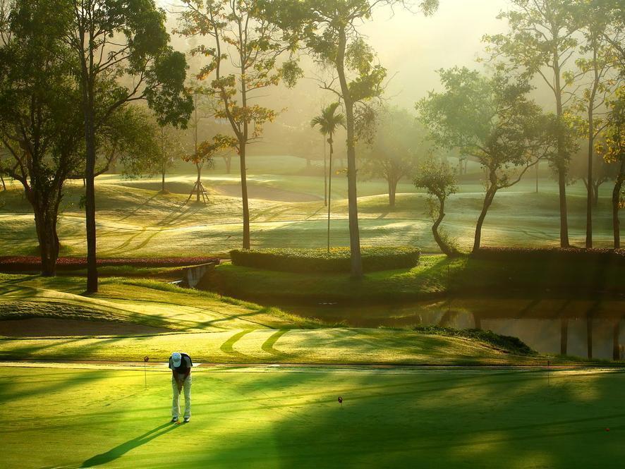Alpine Golf Resort Chiang Mai Ban Huai Sai Nua Ngoại thất bức ảnh