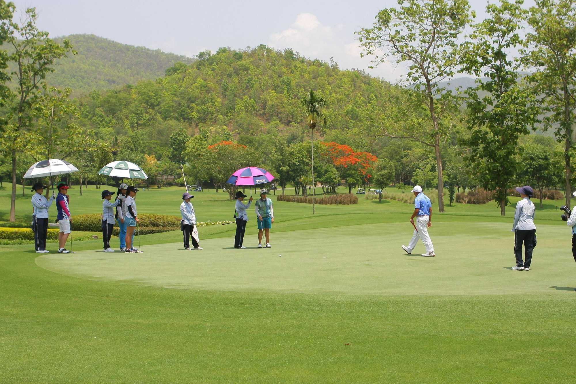 Alpine Golf Resort Chiang Mai Ban Huai Sai Nua Ngoại thất bức ảnh